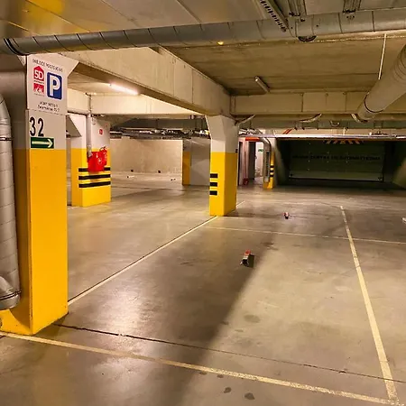 فندق 5d Zeromskiego 22/38 *