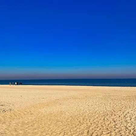 Hotel 5d Zeromskiego 22/38 *